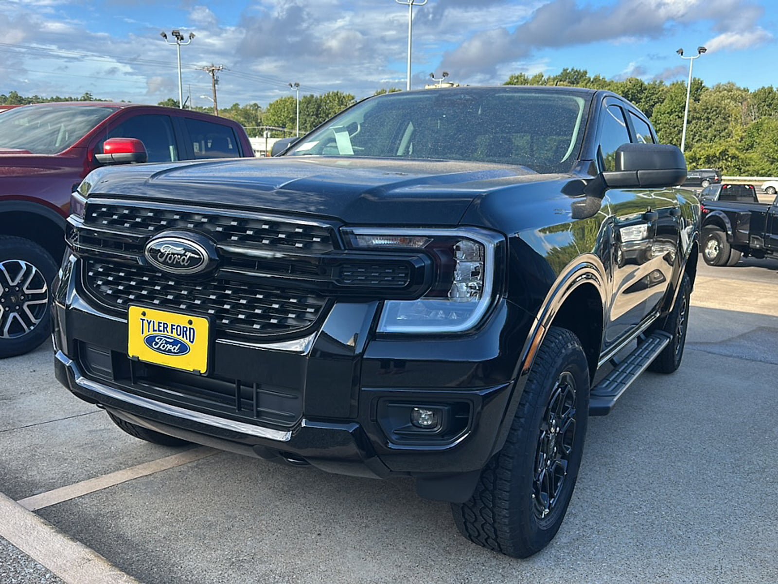 New 2026 Ford Ranger XLT w/ FX4 Off-Road Package AWD/4WD image 3