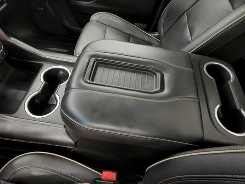 Used 2021 GMC Yukon SLT w/ SLT Premium Package RWD image 22