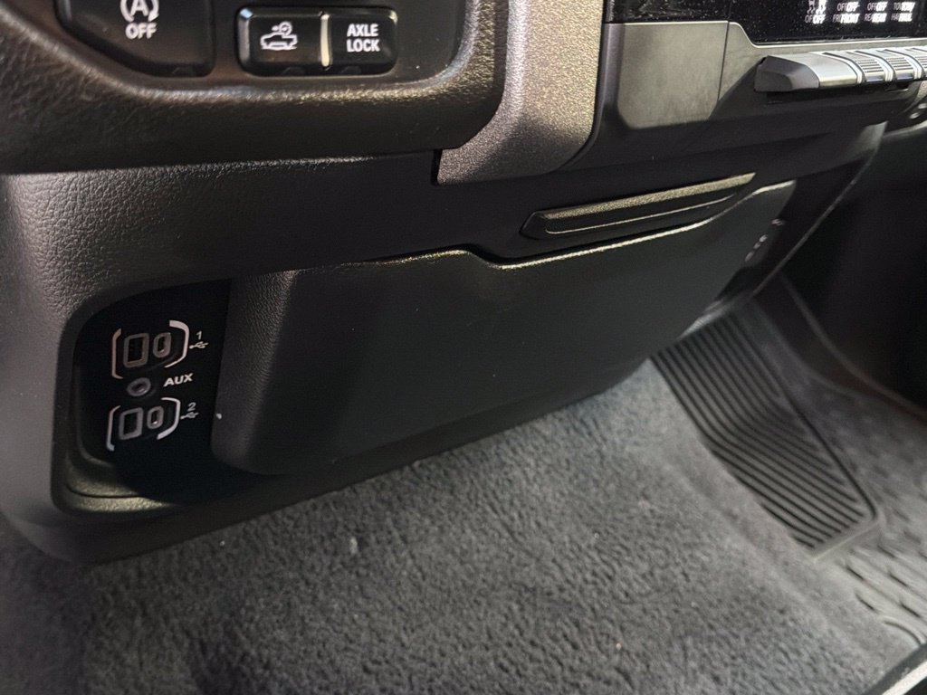 Used 2025 RAM 1500 Warlock AWD/4WD image 48