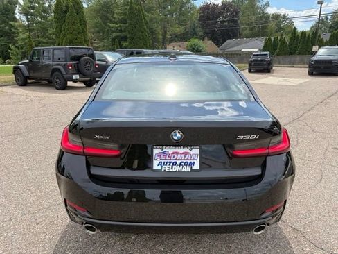 Used 2025 BMW 330i xDrive Sedan AWD/4WD image 3