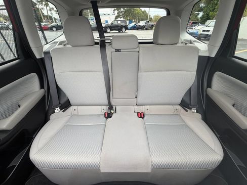 Used 2018 Subaru Forester 2.5i Premium w/ All-Weather Package AWD/4WD image 31
