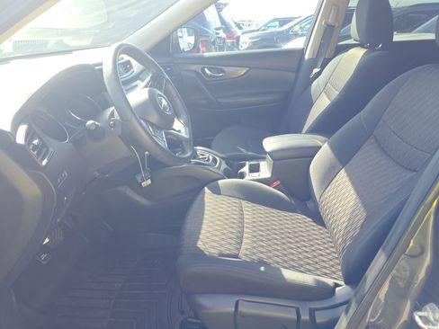 Used 2019 Nissan Rogue S w/ Special Edition Package image 8