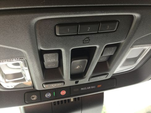 New 2026 Chevrolet Silverado 1500 High Country AWD/4WD image 19