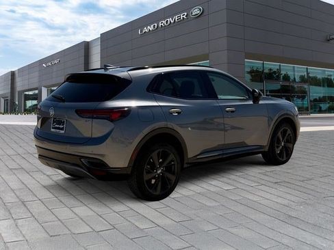 Used 2022 Buick Envision Essence w/ Technology Package I FWD image 5