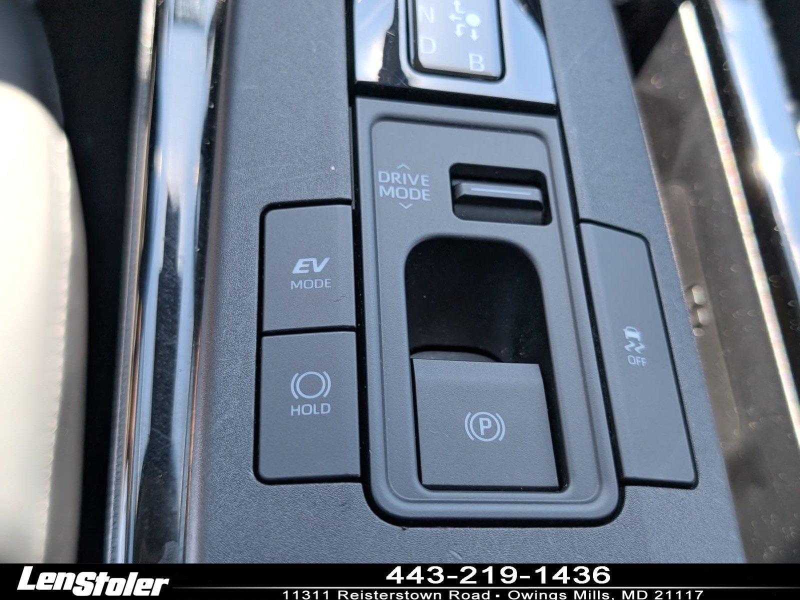 Used 2024 Toyota Prius Limited w/ Limited Premium Package AWD/4WD image 28