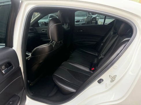 Used 2019 Acura ILX image 32