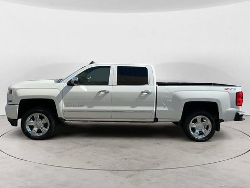 Used 2017 Chevrolet Silverado 1500 LTZ Z71 w/ LTZ Plus Package AWD/4WD image 8