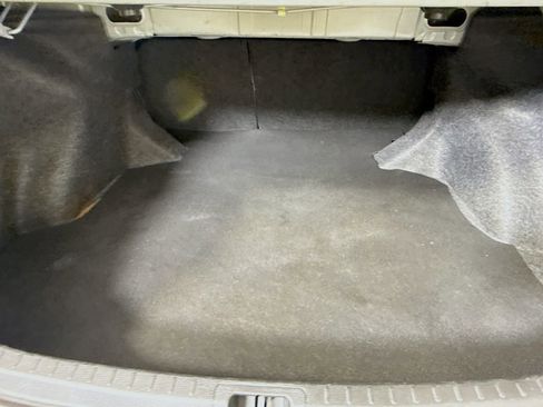 Used 2014 Toyota Corolla LE image 22