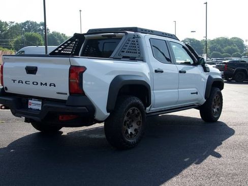 Used 2026 Toyota Tacoma 4x4 Double Cab Hybrid image 8