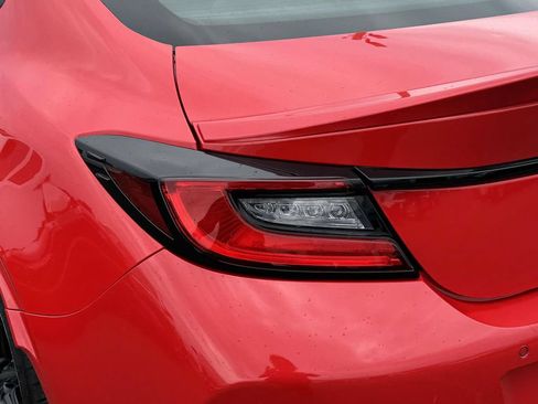 Used 2023 Toyota GR86 Premium w/ ALL Weather Mat Package (TMS) RWD image 13