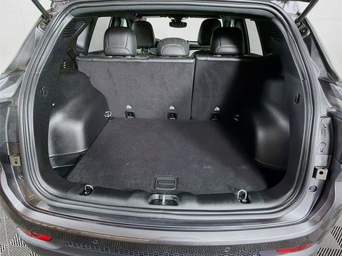 Used 2023 Jeep Compass Limited image 25