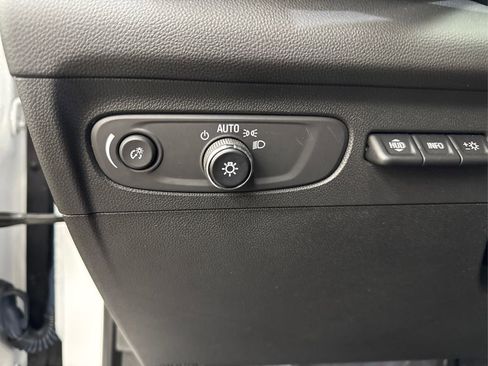 Used 2023 Buick Envision Essence w/ Technology Package I image 26