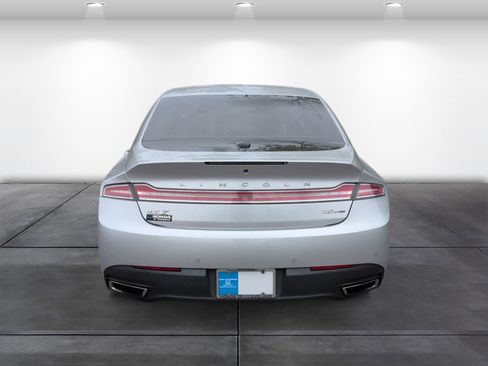 Used 2016 Lincoln MKZ FWD image 6
