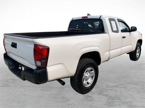 Used 2021 Toyota Tacoma SR RWD image 3