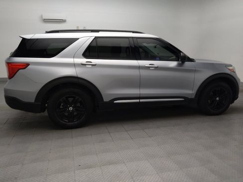 Used 2022 Ford Explorer XLT RWD image 10