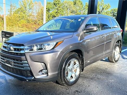 Used 2017 Toyota Highlander Limited image 2