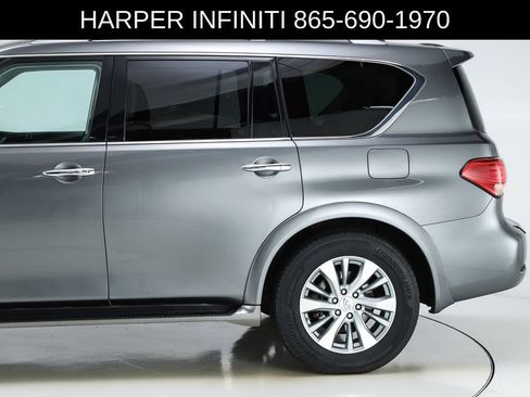 Used 2017 INFINITI QX80 4WD w/ Driver Assistance Package image 4