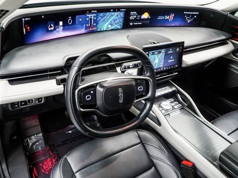 Used 2024 Lincoln Nautilus Premier w/ Equipment Group 102A image 15