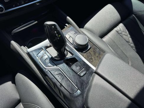 Used 2021 BMW 530i xDrive w/ M Sport Package AWD/4WD image 33