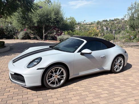 Used 2025 Porsche 911 Carrera RWD image 24