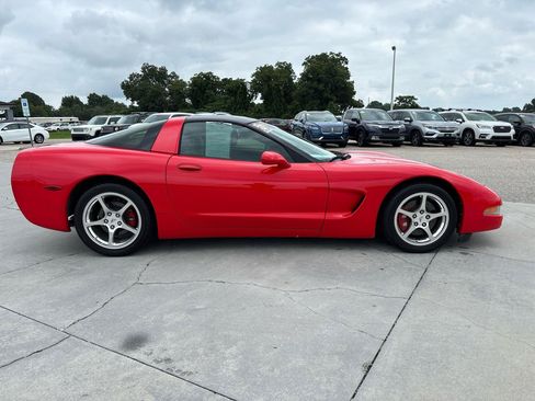 Used 2003 Chevrolet Corvette Coupe w/ Preferred Equipment Group RWD image 3