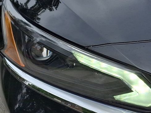 Certified 2025 Nissan Altima 2.5 S FWD image 25