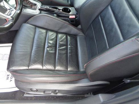 Used 2015 Volkswagen GTI Autobahn w/ Lighting Package (SEL) image 21