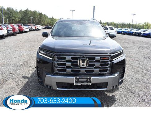 New 2026 Honda Pilot TrailSport image 2