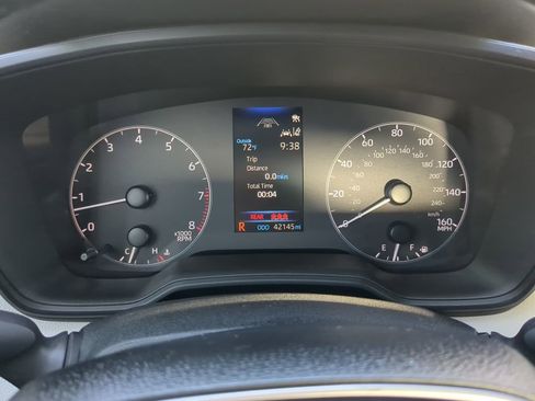 Used 2023 Toyota Corolla SE image 31