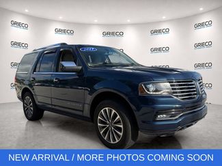 Used 2017 Lincoln Navigator Select RWD video 1