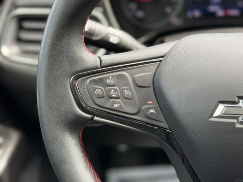 Used 2024 Chevrolet Equinox RS AWD/4WD image 9