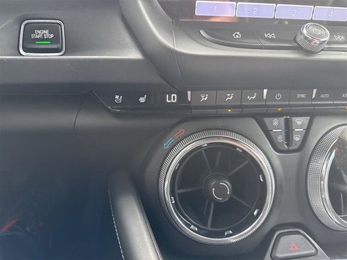 Used 2016 Chevrolet Camaro SS RWD image 15