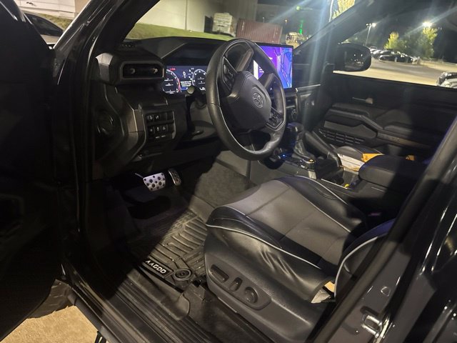 Used 2025 Toyota Tacoma TRD Sport w/ TRD Sport Upgrade Package AWD/4WD image 8