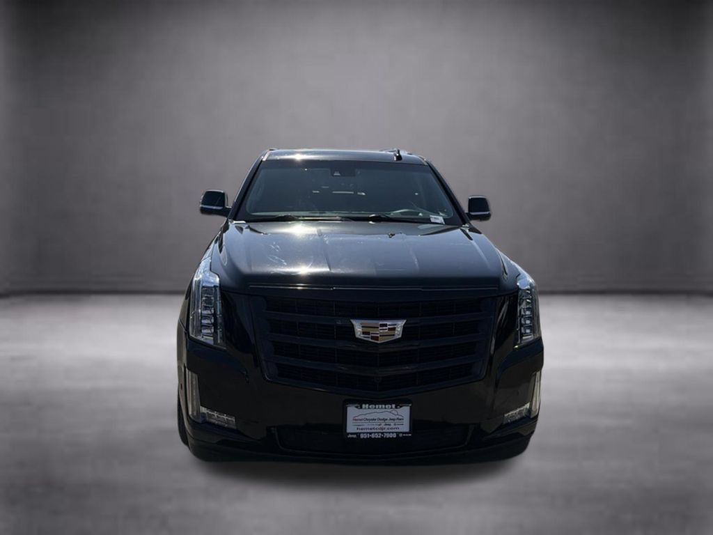 Used 2020 Cadillac Escalade ESV Premium Luxury w/ Escalade Sport Edition AWD/4WD image 3