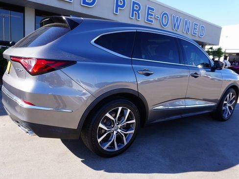 Used 2022 Acura MDX FWD w/ Technology Package image 6