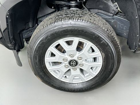 Used 2025 Toyota Tacoma SR image 30