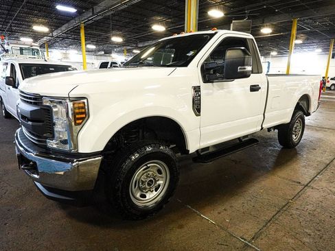 Used 2019 Ford F250 XL w/ XL Value Package AWD/4WD image 3