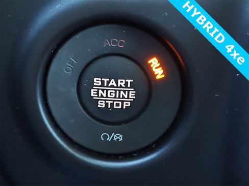 Used 2022 Jeep Wrangler Unlimited Rubicon 4xe image 25