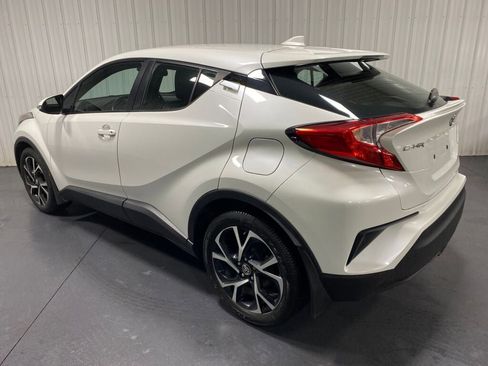 Used 2018 Toyota C-HR XLE image 3