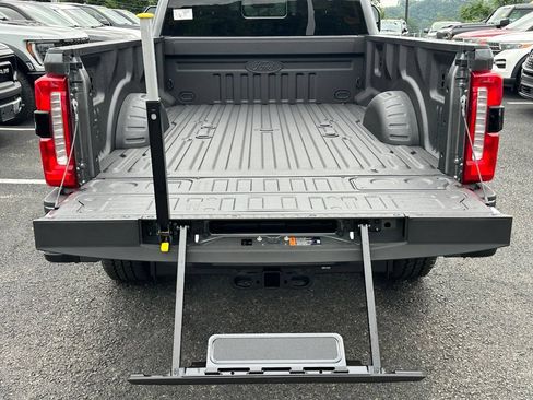 New 2026 Ford F350 Lariat w/ Black Appearance Package AWD/4WD image 31