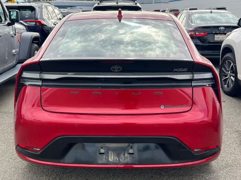 Used 2024 Toyota Prius Prime FWD image 5
