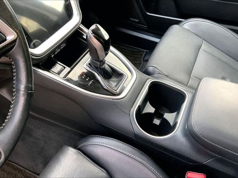 Used 2023 Subaru Outback Limited image 16