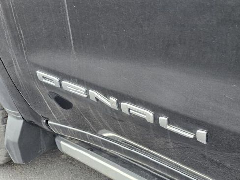 Used 2019 GMC Sierra 1500 Denali w/ Denali Ultimate Package image 7