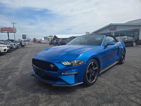 Used 2020 Ford Mustang GT Premium w/ Equipment Group 401A RWD image 2