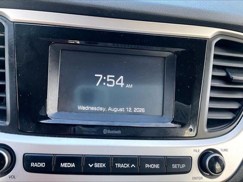Used 2022 Hyundai Accent SE FWD image 31