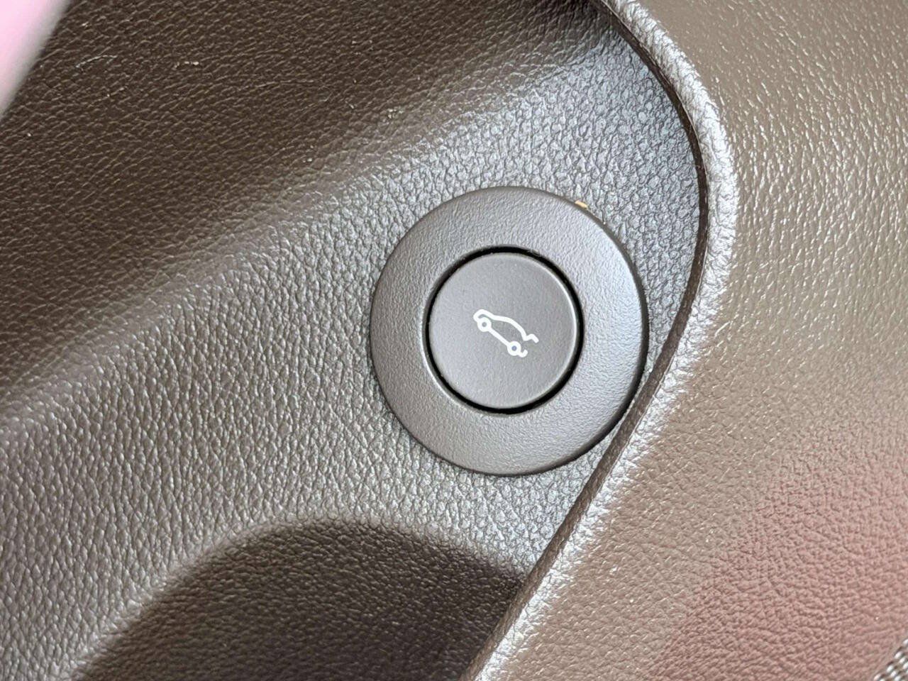 Used 2015 Buick Regal Premium FWD image 18