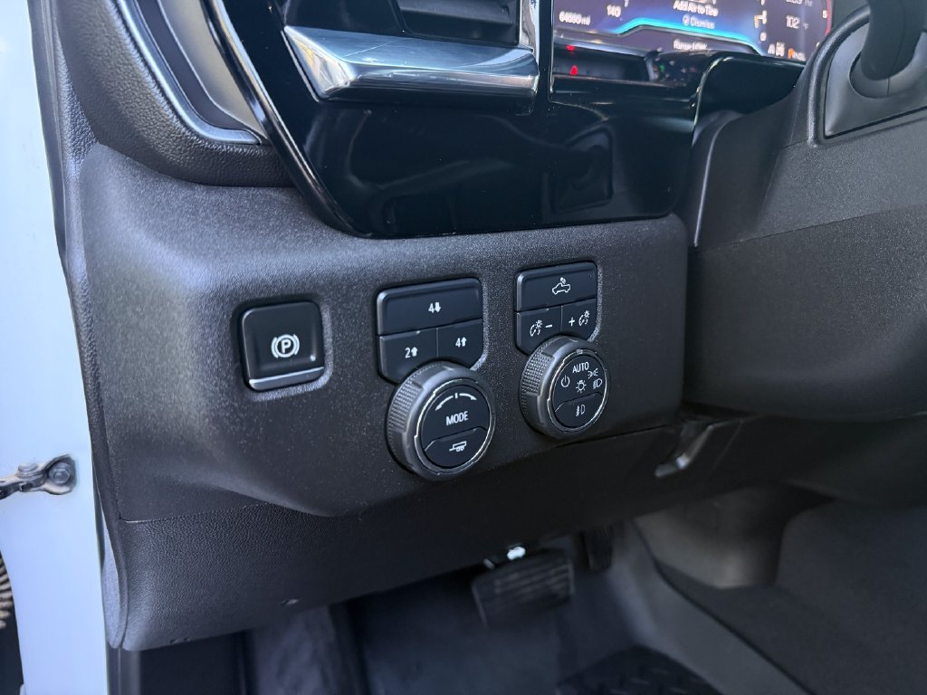 Used 2024 Chevrolet Silverado 2500 LT w/ Convenience Package AWD/4WD image 23