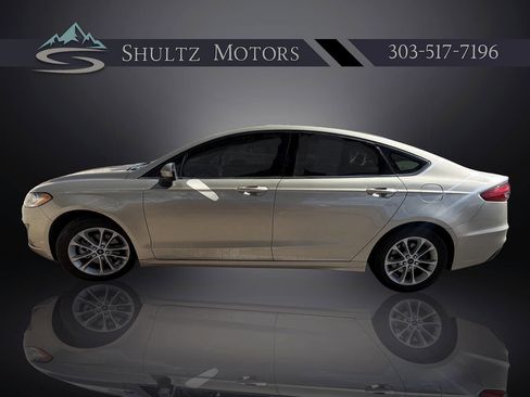 Used 2019 Ford Fusion SE FWD image 5