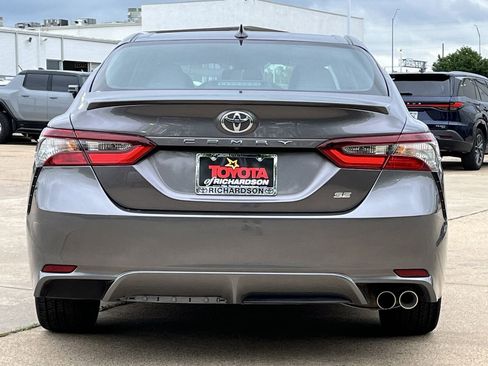 Used 2024 Toyota Camry SE w/ Convenience Package FWD image 5