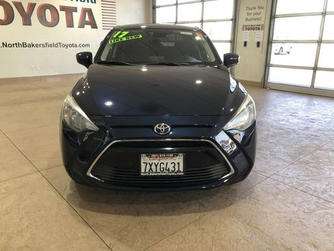 Used 2017 Toyota Yaris iA image 6